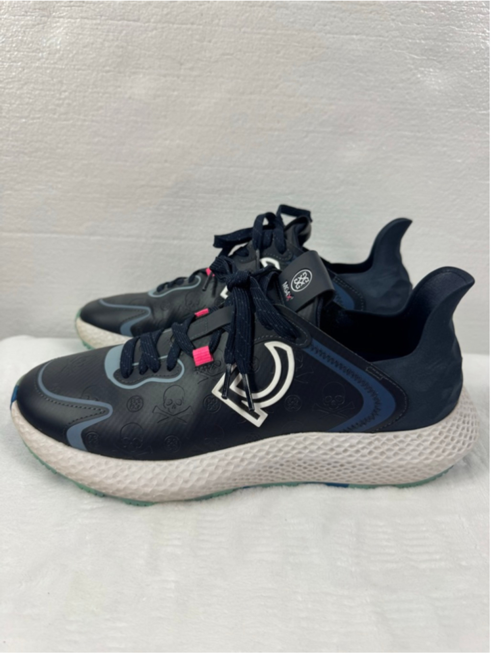 G/FORE MG4X2 Skull Debossed Golf Cross Trainer Shoes Size 11